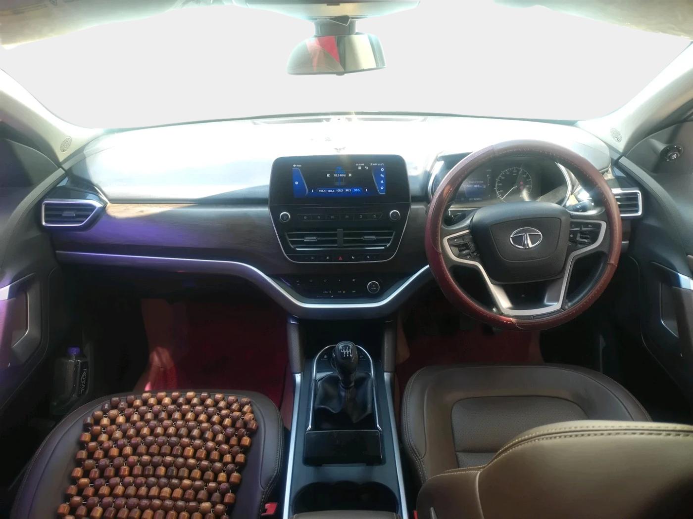 2019 Tata Harrier XZ 2.0L, Diesel, Manual, 1,52,128 km, interior