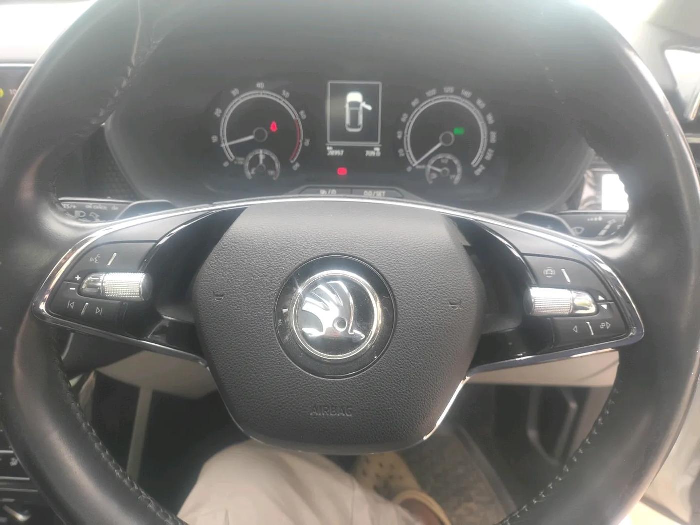 2022 Skoda KUSHAQ STYLE 1.5L TSI DSG, Petrol, Automatic, 28,997 km, interior