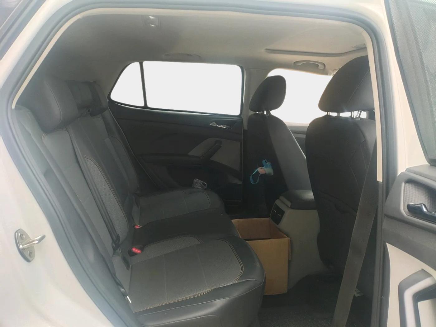 2022 Skoda KUSHAQ STYLE 1.5L TSI DSG, Petrol, Automatic, 28,997 km, interior