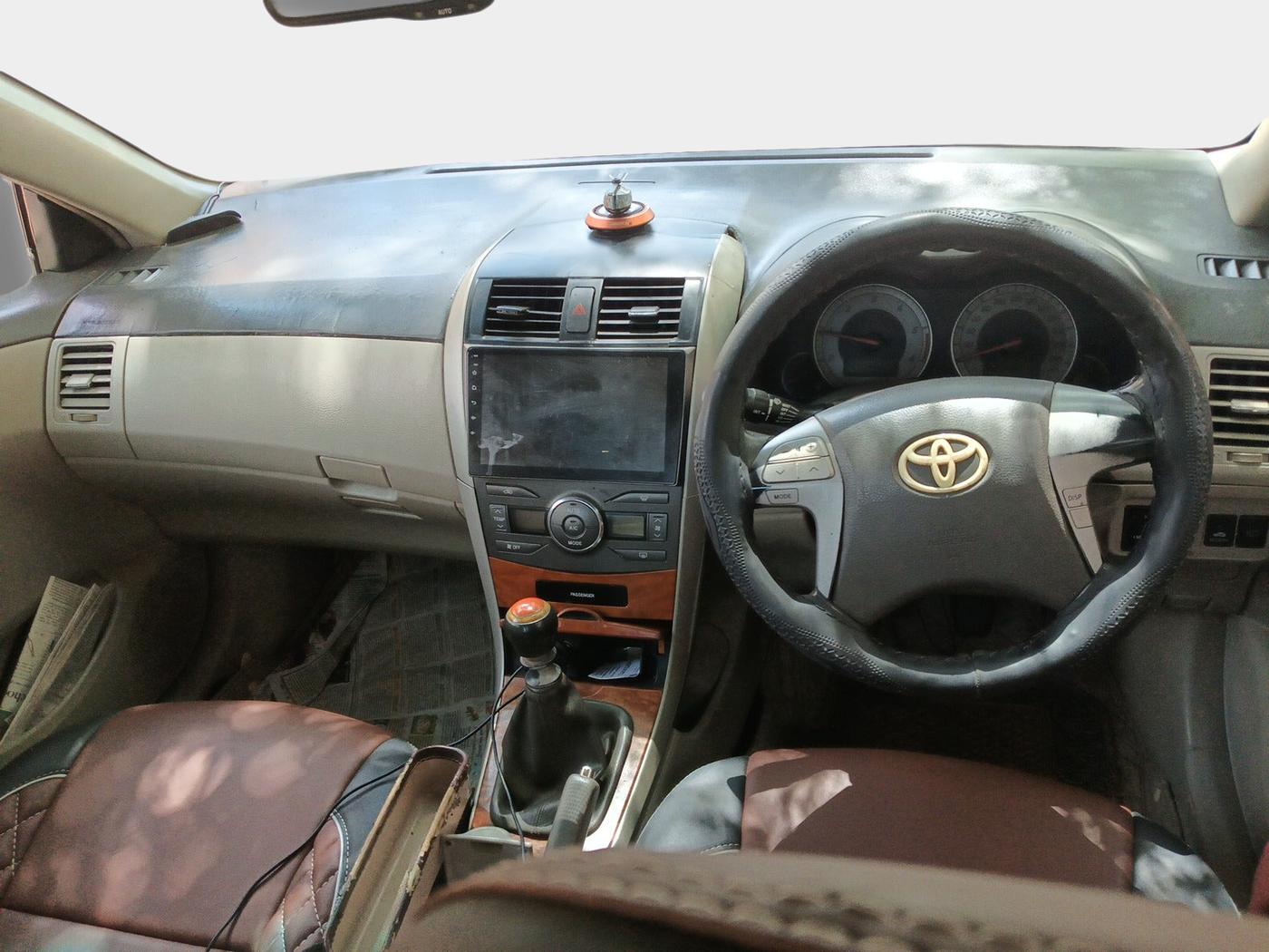 2010 Toyota Corolla Altis G DIESEL, Diesel, Manual, 1,42,914 km, interior