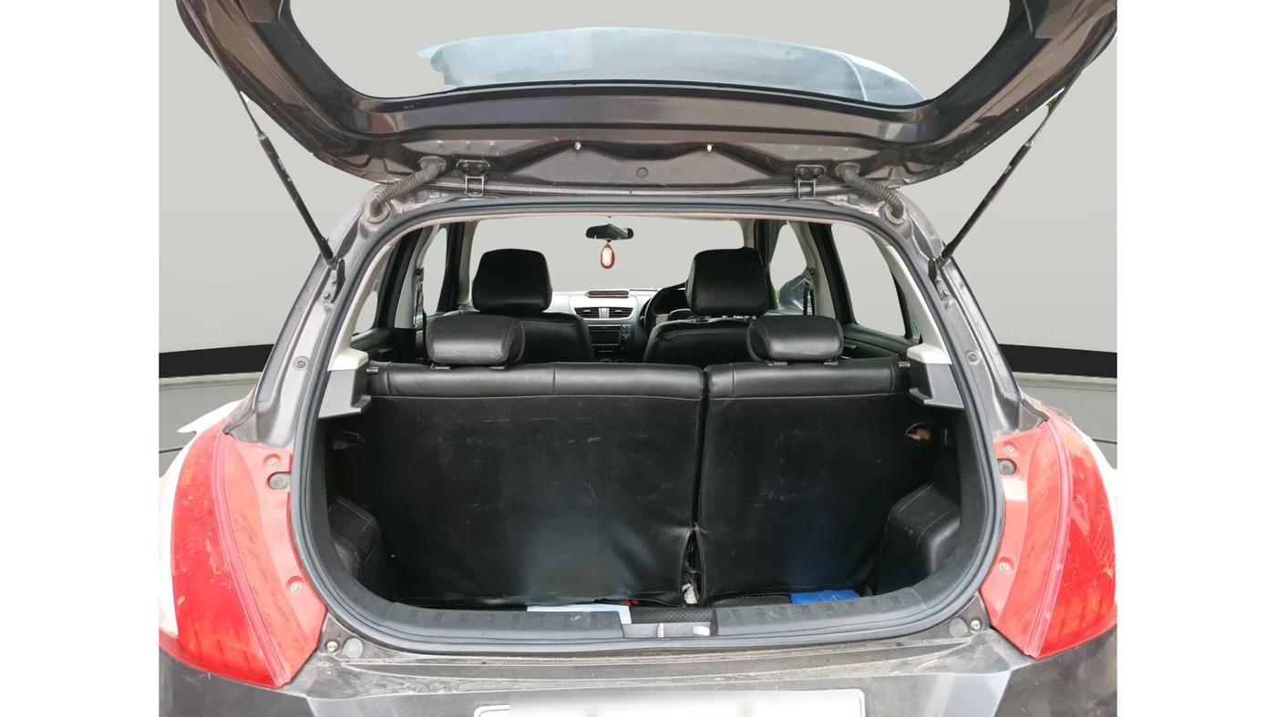 2015 Maruti Swift VXI, Petrol, Manual, 69,180 km, exterior