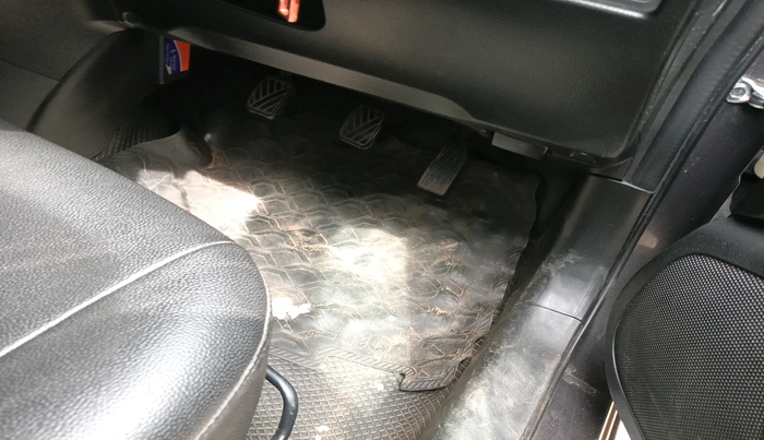 2015 Maruti Swift VXI, Petrol, Manual, 69,180 km, interior