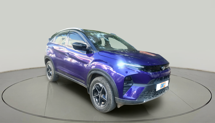 2023 Tata NEXON FEARLESS PURPLE + SUNROOF DUAL TONE 1.2 PETROL, Petrol, Manual, 28,082 km, exterior