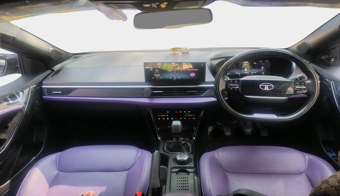 2023 Tata NEXON FEARLESS PURPLE + SUNROOF DUAL TONE 1.2 PETROL, Petrol, Manual, 28,082 km, interior
