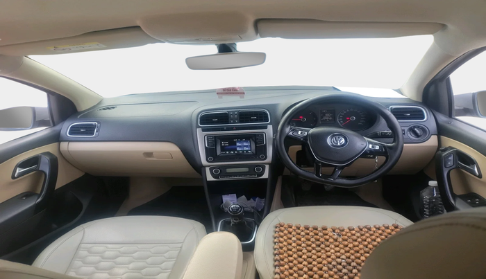 2018 Volkswagen Ameo HIGHLINE PLUS 1.5L 16 ALLOY, Diesel, Manual, 2,28,347 km, interior