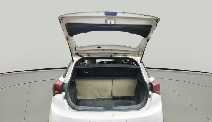 2015 Hyundai Elite i20 ASTA 1.2, Petrol, Manual, 1,11,963 km, exterior