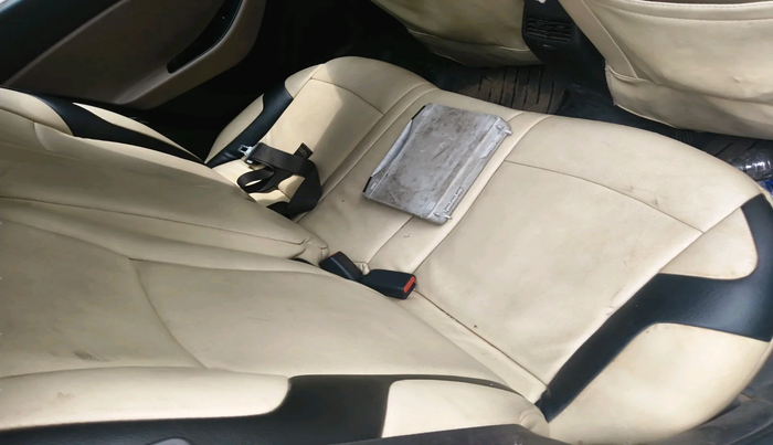 2015 Hyundai Elite i20 ASTA 1.2, Petrol, Manual, 1,11,963 km, interior