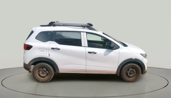 2021 Renault TRIBER RXE MT, Petrol, Manual, 92,000 km, exterior