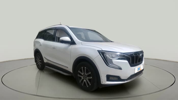 2022 Mahindra XUV700 AX 7 LUXURY D AWD AT 7 STR, Diesel, Automatic, 96,612 km, exterior