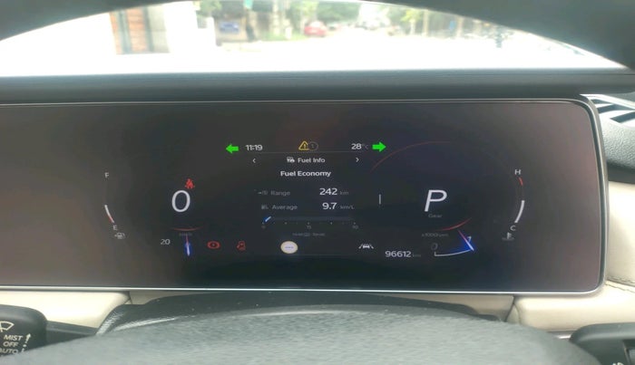 2022 Mahindra XUV700 AX 7 LUXURY D AWD AT 7 STR, Diesel, Automatic, 96,612 km, interior