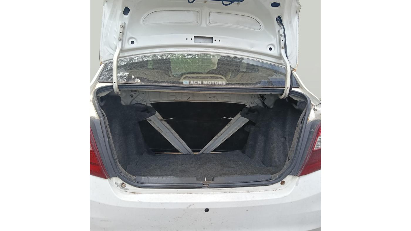 2017 Honda Amaze 1.5L I-DTEC E, Diesel, Manual, 1,44,213 km, exterior