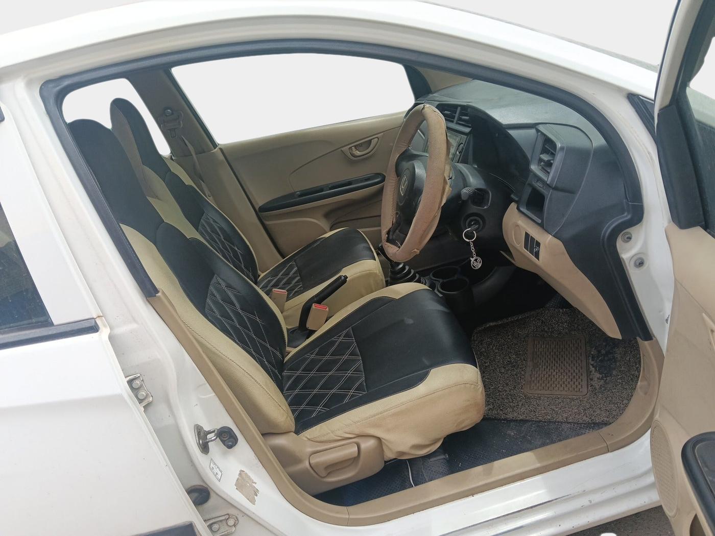 2017 Honda Amaze 1.5L I-DTEC E, Diesel, Manual, 1,44,213 km, interior