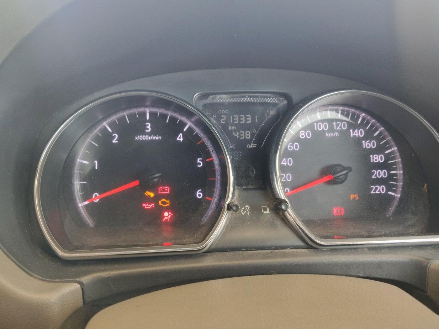 2014 Nissan Sunny XV DIESEL, Diesel, Manual, 2,13,331 km, interior