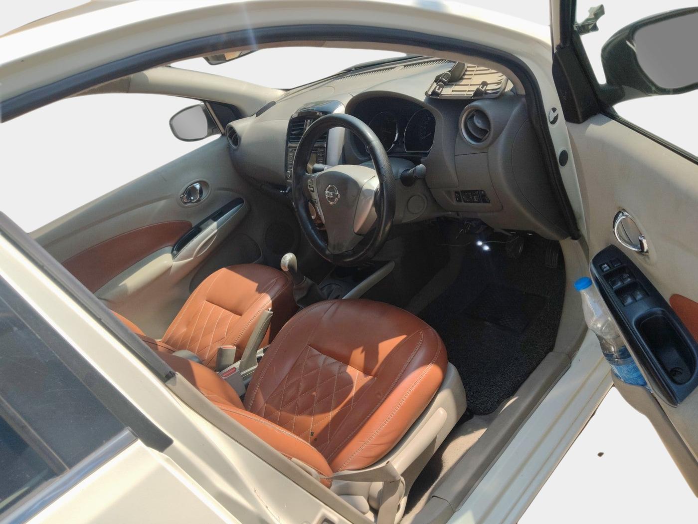 2014 Nissan Sunny XV DIESEL, Diesel, Manual, 2,13,331 km, interior