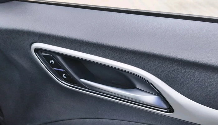 2022 MG ASTOR SHARP 1.5 CVT, Petrol, Automatic, 61,867 km, interior