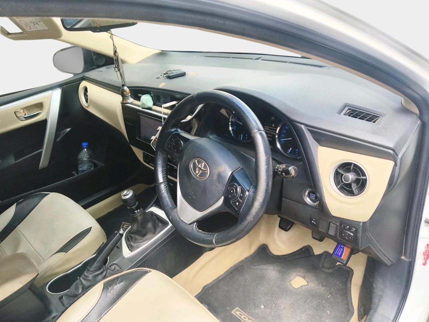 2019 Toyota Corolla Altis GL DIESEL, Diesel, Manual, 1,42,800 km, interior
