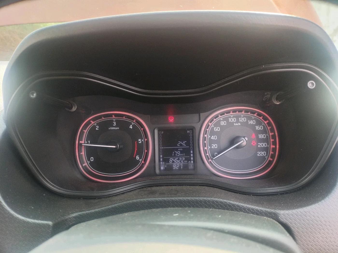 2019 Maruti Vitara Brezza ZDI, Diesel, Manual, 84,622 km, interior