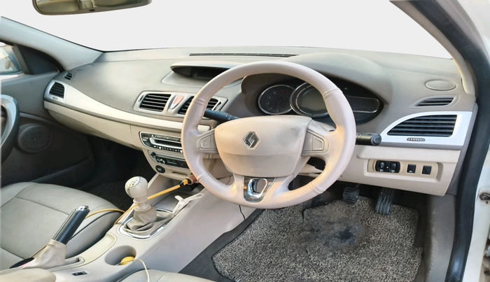 2014 Renault Fluence 1.5 E4, Diesel, Manual, 1,04,656 km, interior