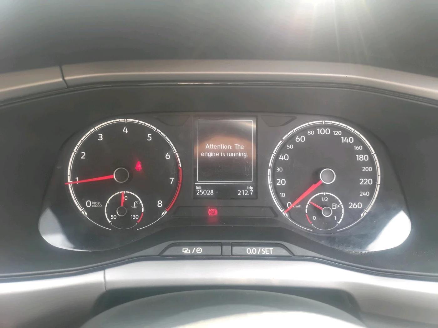 2023 Volkswagen TAIGUN HIGHLINE 1.0 TSI MT, Petrol, Manual, 25,028 km, interior