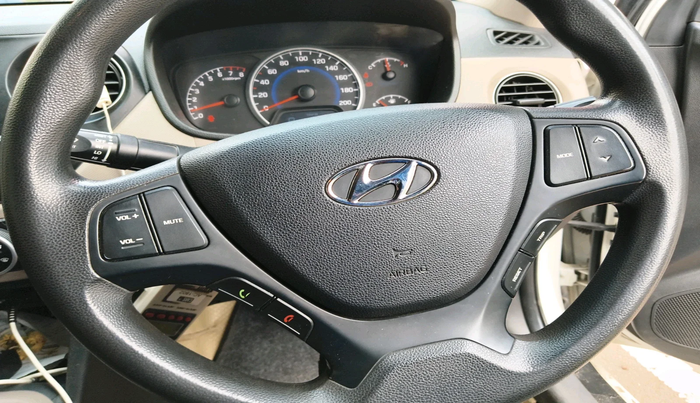 2018 Hyundai Grand i10 MAGNA AT 1.2 KAPPA VTVT, Petrol, Automatic, 94,249 km, interior