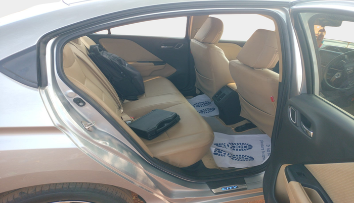 2022 Honda City 1.5L I-VTEC V MT 4TH GEN, Petrol, Manual, 26,581 km, interior