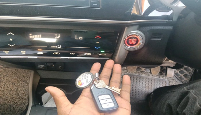 2021 Honda City 1.5L I-VTEC V MT 4TH GEN, Petrol, Manual, 34,866 km, interior