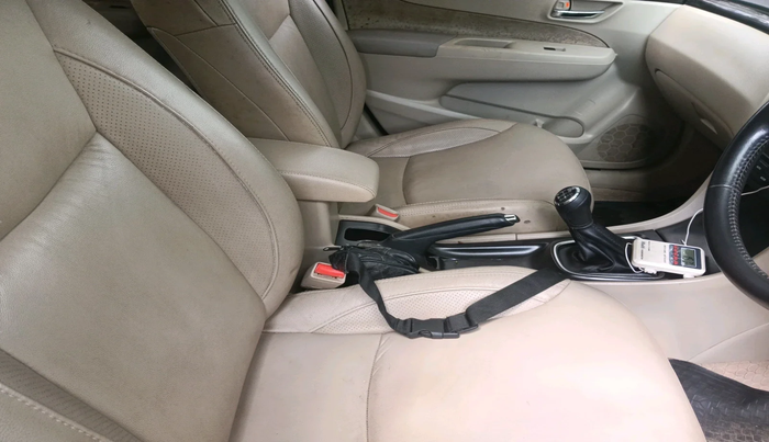 2016 Maruti Ciaz ZXI+, Petrol, Manual, 48,859 km, interior