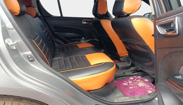 2013 Maruti Swift VDI, Diesel, Manual, 1,18,229 km, interior