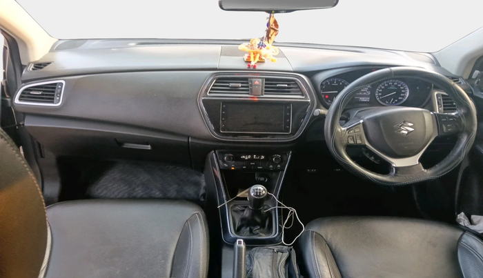 2020 Maruti S Cross ALPHA 1.5, Petrol, Manual, 1,05,982 km, interior