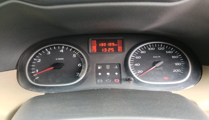 2012 Renault Duster 110 PS RXZ DIESEL, Diesel, Manual, 1,30,109 km, interior