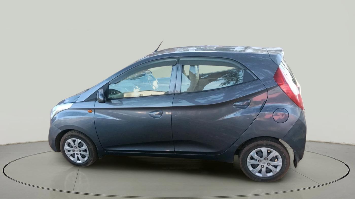 2017 Hyundai Eon 1.0 MAGNA + (O), Petrol, Manual, 64,200 km, exterior