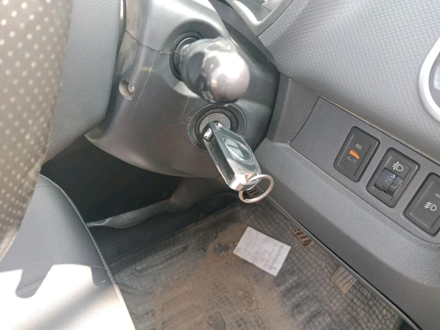 2013 Maruti Ritz ZDI, Diesel, Manual, 1,44,798 km, interior
