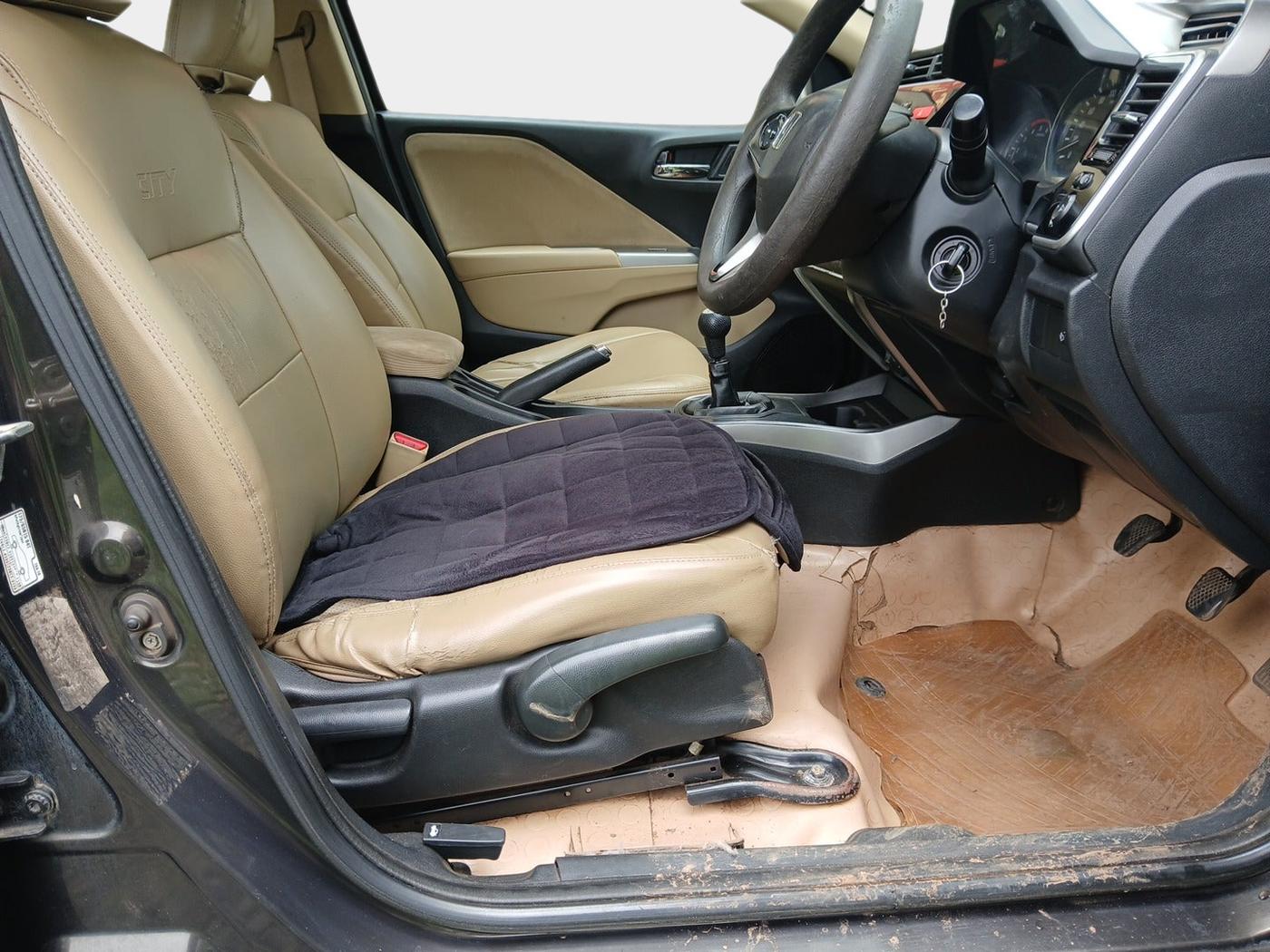 2015 Honda City 1.5L I-DTEC V, Diesel, Manual, 1,47,165 km, interior