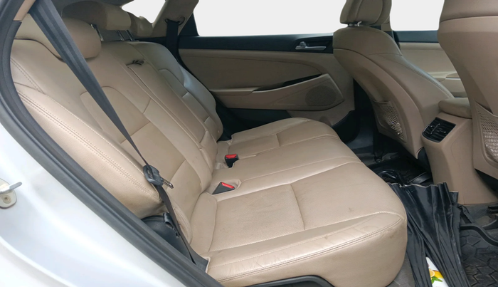 2016 Hyundai Tucson GLS 2WD AT DIESEL, Diesel, Automatic, 1,82,032 km, interior