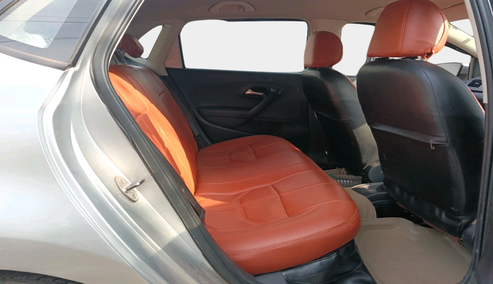 2014 Volkswagen Polo COMFORTLINE 1.5L, Diesel, Manual, 85,710 km, interior