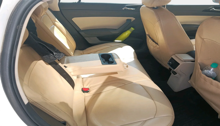 2022 Skoda SLAVIA AMBITION 1.0L TSI MT, Petrol, Manual, 89,252 km, interior