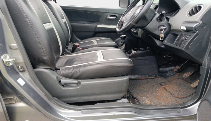 2011 Maruti Wagon R 1.0 VXI, Petrol, Manual, 61,587 km, interior