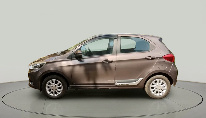 2018 Tata Tiago XZ PETROL, Petrol, Manual, 1,36,930 km, exterior