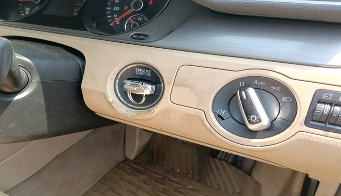 2012 Volkswagen Passat TRENDLINE MT, Diesel, Manual, 93,092 km, interior