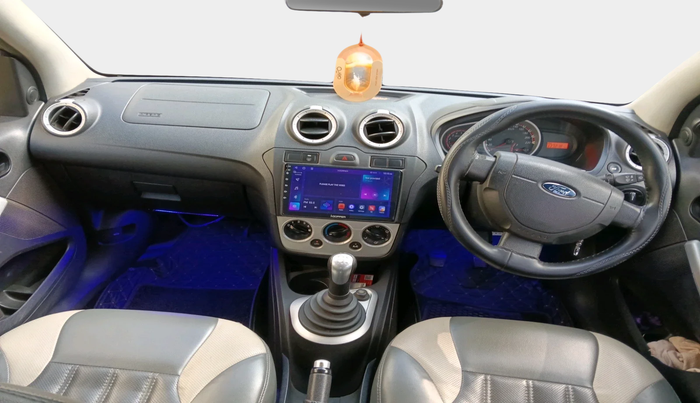 2011 Ford Figo TITANIUM 1.4 DIESEL, Diesel, Manual, 1,37,218 km, interior