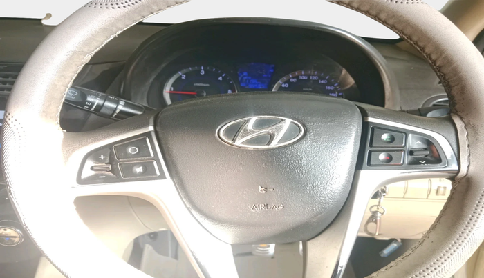 2012 Hyundai Verna FLUIDIC 1.6 CRDI EX, Diesel, Manual, 99,567 km, interior