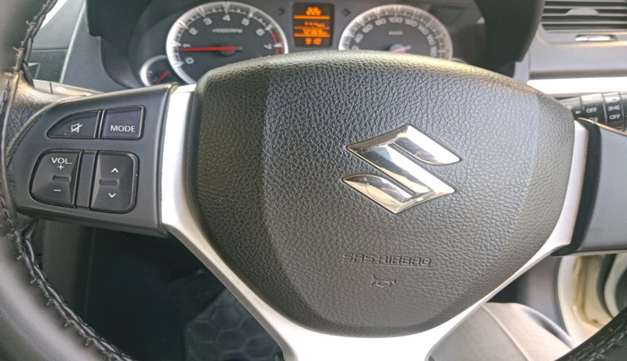 2012 Maruti Swift ZXI, Petrol, Manual, 72,369 km, interior