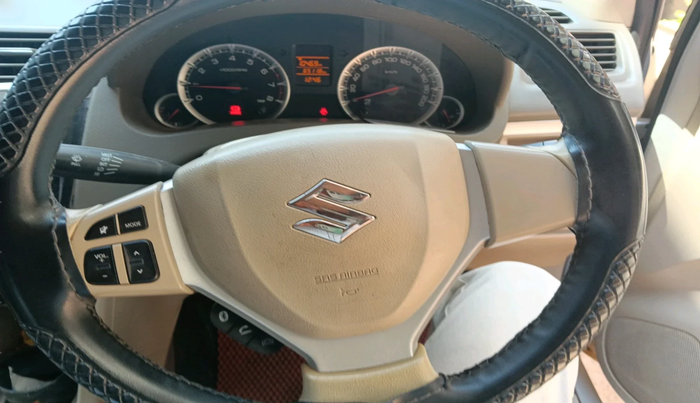 2016 Maruti Ertiga VXI, Petrol, Manual, 65,118 km, interior