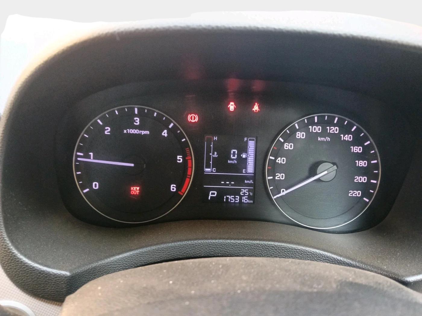 2018 Hyundai Creta SX PLUS AT 1.6 DIESEL, Diesel, Automatic, 1,75,316 km, interior