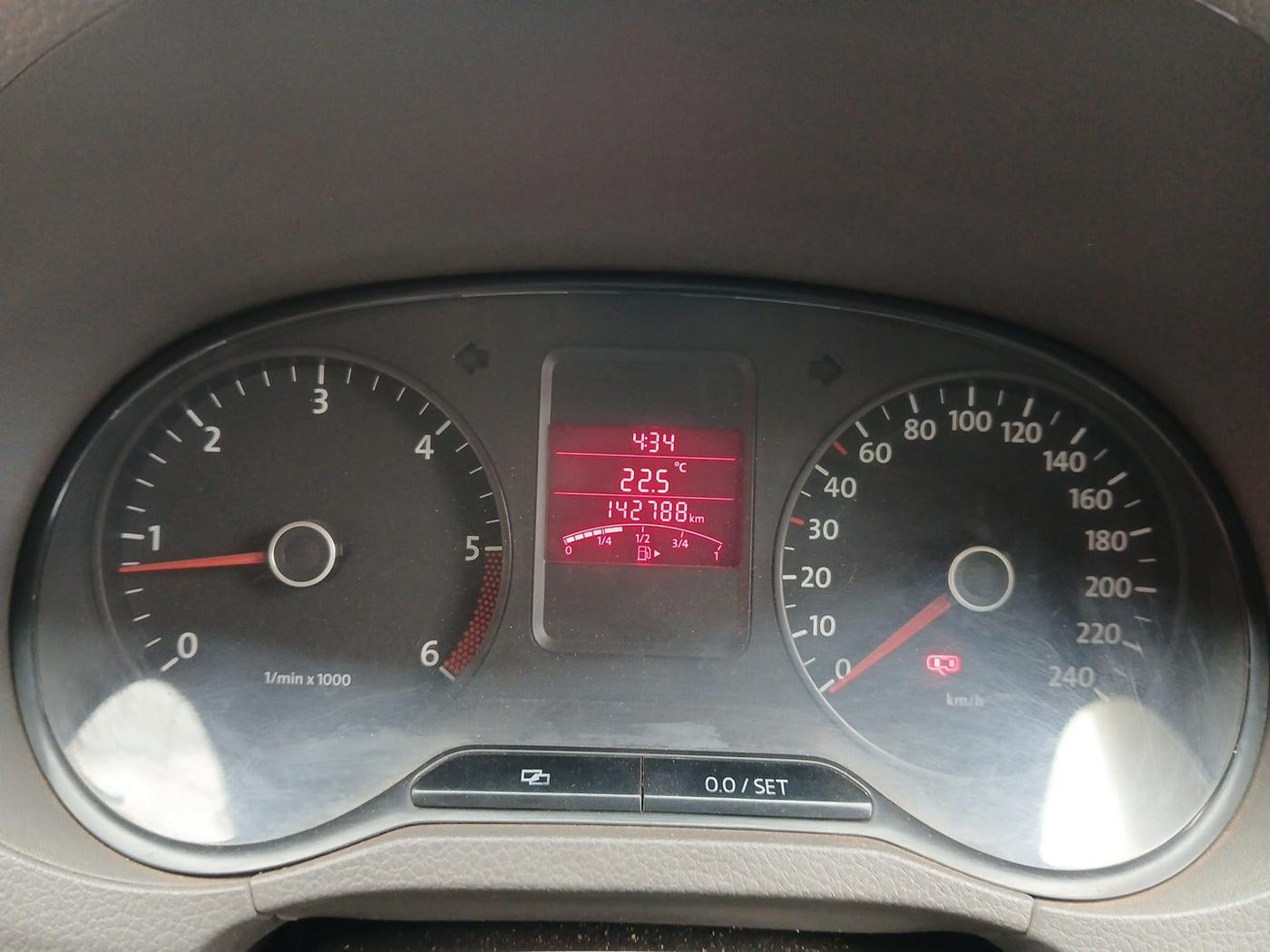 2011 Volkswagen Vento TRENDLINE DIESEL 1.6, Diesel, Manual, 1,42,788 km, interior