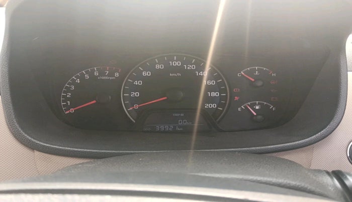 2016 Hyundai Xcent SX 1.2 (O), Petrol, Manual, 39,921 km, interior