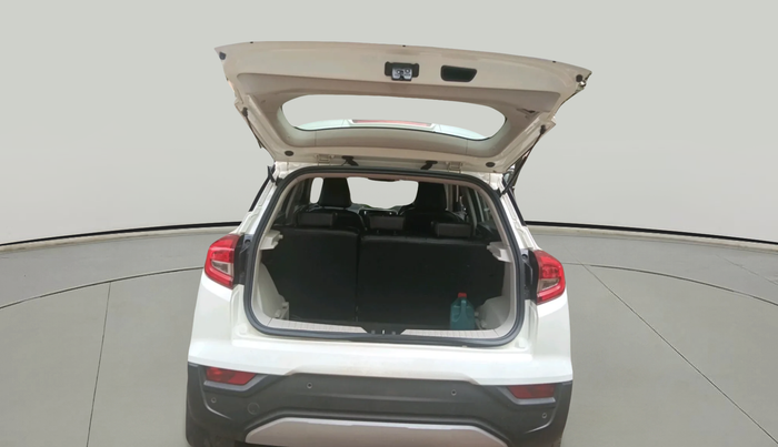 2021 Mahindra XUV300 W8 1.2 PETROL, Petrol, Manual, 38,259 km, exterior