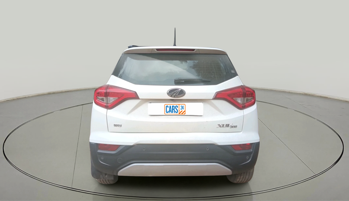 2021 Mahindra XUV300 W8 1.2 PETROL, Petrol, Manual, 38,259 km, exterior