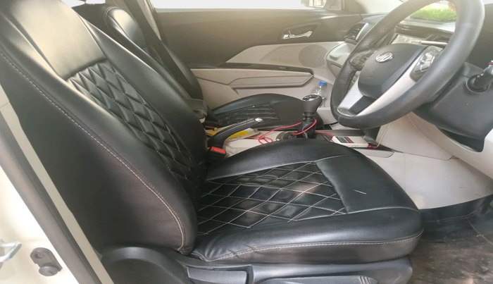 2021 Mahindra XUV300 W8 1.2 PETROL, Petrol, Manual, 38,259 km, interior