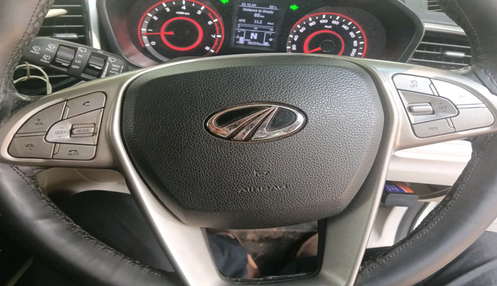 2021 Mahindra XUV300 W8 1.2 PETROL, Petrol, Manual, 38,259 km, interior